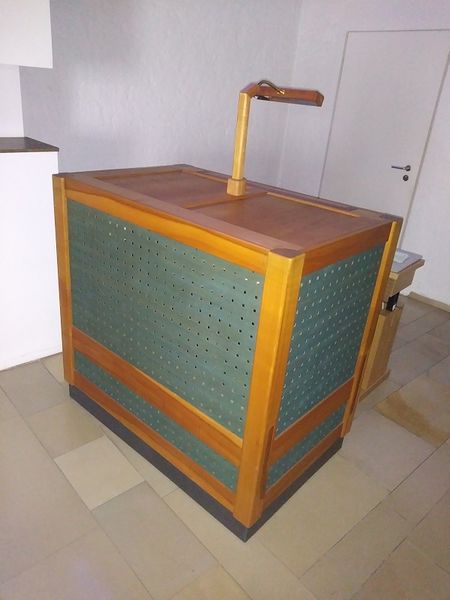 Datei:Dachau, Heilig Kreuz (Truhe3).jpg