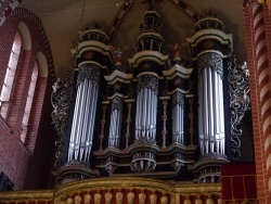 Doberlug-Kirchhain, Klosterkirche (Hauptorgel), Prospekt.JPG