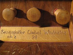 Eibenstock, Ev.-meth.Kirche, Registerzüge.JPG