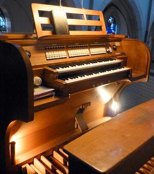 Ettringen (Eifel), St. Maximin und St. Anna (2).JPG