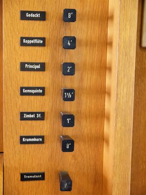 Frankfurt (Main)-Niederrad, Kleine Kirche, Register.JPG