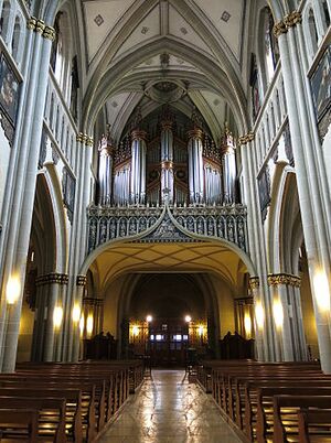 Freiburg St. Nikolaus Hauptorgel Prospekt.JPG