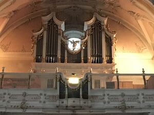 Götzens Pfarrkirche Prospekt.JPG