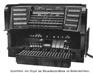 Gelsenkirchen, Hans-Sachs-Haus Original Spieltisch (1).jpeg