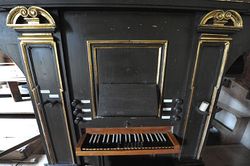 Glanegg Maria Feicht Spieltisch.jpg