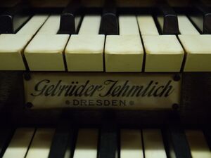 Glauchau, Lutherkirche, Firmenschild.JPG