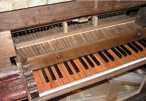 Goldegg Weng Spieltisch nachher.JPG