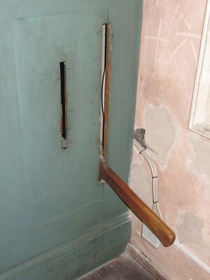 Gosen, Dorfkirche, Balghebel.JPG