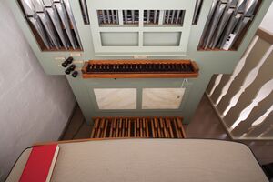 Grünberg-Beltershain, ev Kirche, Orgel, Spieltisch.JPG