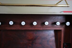 Grünberg-Weitershain, Dorfkirche, Orgel, Register 2.JPG