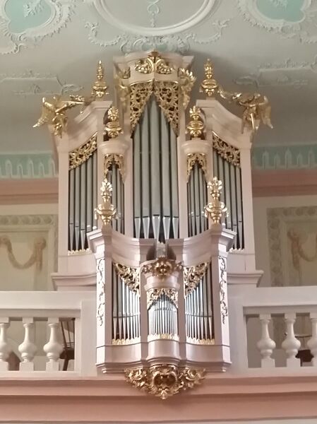 Datei:Grafenegg Hainzendorf Orgel Prospekt.jpg