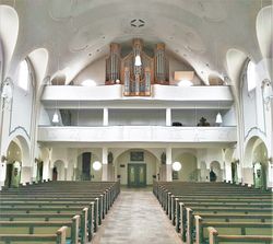 Großhadern, St. Canisius (Garhammer).jpg