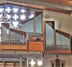 Großkarolinenfeld, Heilig Blut.jpg