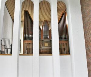Großkrotzenburg, Franziskanerkirche (Weise-Orgel) (1).jpg