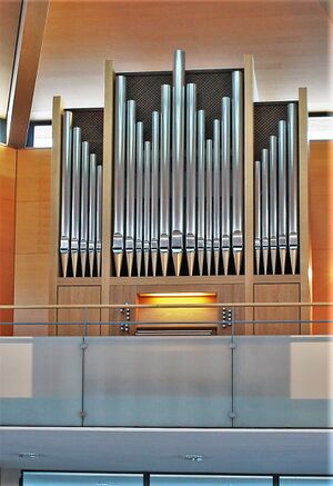 Höhenkirchen, Kreuz-Christi-Kirche.jpg