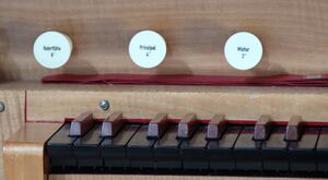 Hüttenberg, ev Kirche Hörnsheim, Orgel, Register 1.JPG