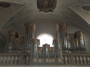 Hall in Tirol Spitalskirche Prospekt.JPG