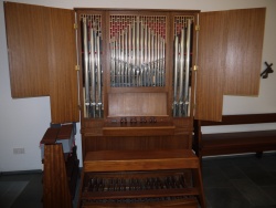 Hamburg-Niendorf, St. Ansgar (Kleinorgel), Prospekt.JPG