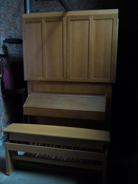 Datei:Hamburg-St.Georg, Dreieinigkeits-Kirche (Kleinorgel).JPG