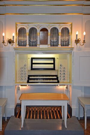 Herold, Kirche zum heiligen Kreuz, Spieltisch 1.jpg