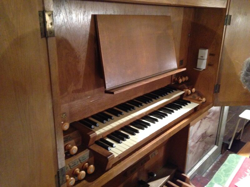 Datei:Innsbruck Amras Spieltisch.JPG