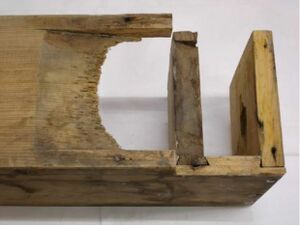 Jaun Alte Kirche Holzpfeife defekt.JPG