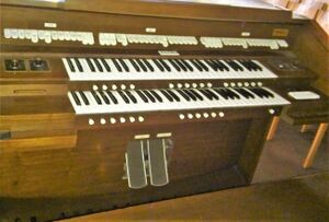 Köln-Chorweiler, Stadtkirche (1).jpg