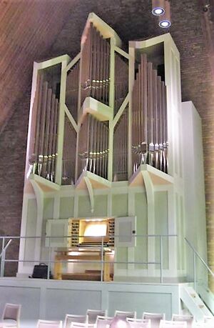 Köln-Michaelshoven, Erzengel-Michael-Kirche (1).jpeg