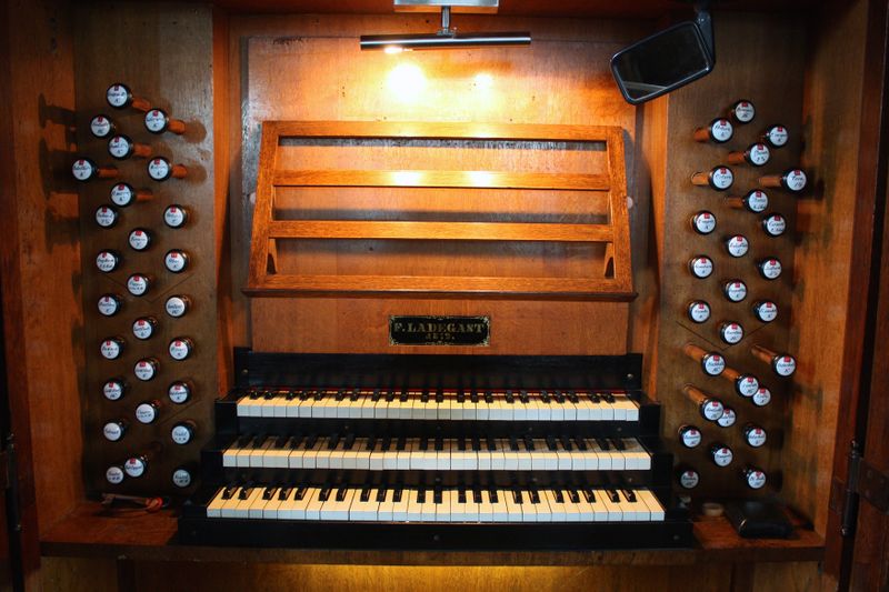 Datei:Köthen, St. Jakob, Spieltisch.jpg