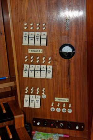 Karlsruhe, Lukaskirche, Registertafel rechts.jpg