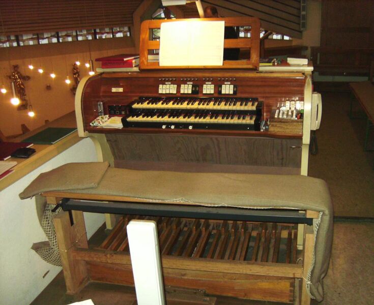 Datei:Kemmern Spieltisch.jpg