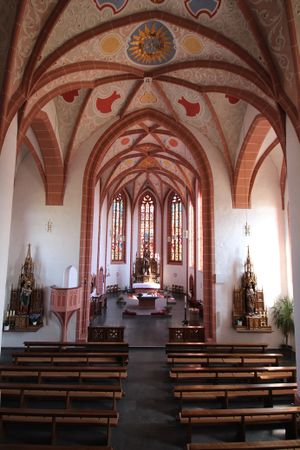 Kirchhain-Stausebach, kath Mariae Himmelfahrt, Kirche, Innenraum 2.JPG