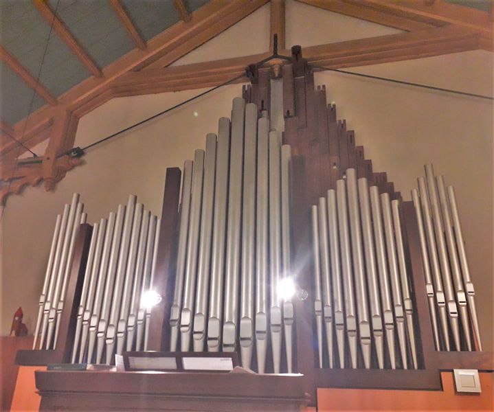 Datei:Kirkel-Neuhäusel, Evangelische Kirche (1).jpg