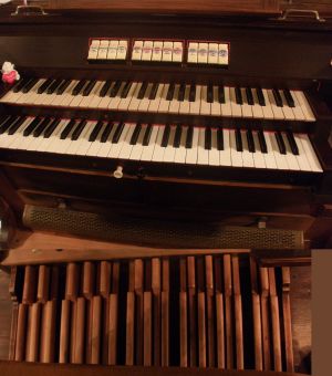 KreuzwertheimUnterwittbach, St Markus, Spieltisch.JPG