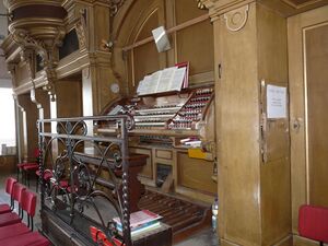 Lößnitz, St. Johannis, Spieltisch.jpg