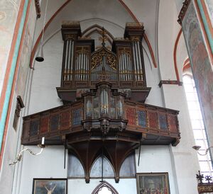 Lübeck, St Jakobi, Kleine Orgel, Prospekt 1.JPG