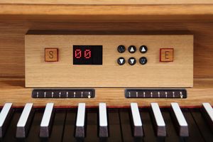 Leinfelden-Echterdingen-Echterdingen-ev Stephanuskirche-Orgel-Spieltisch 2.JPG