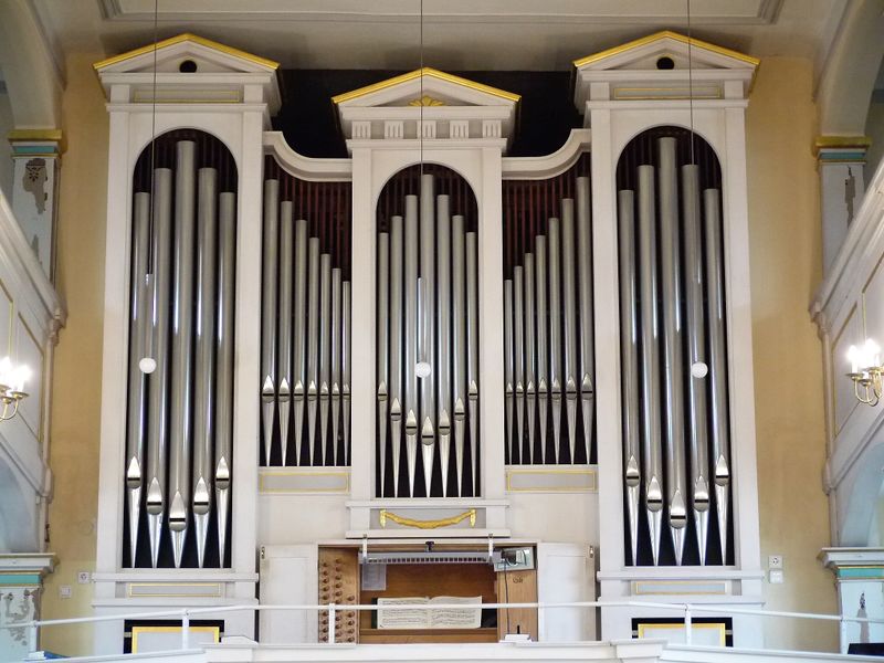 Datei:Limbach-Oberfrohna, Stadtkirche Limbach, Prospekt.JPG