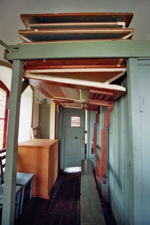 Mücke-Groß-Eichen, ev Kirche, Orgel, Balganalage.jpg