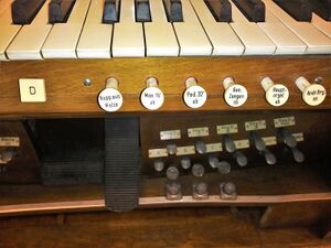 München, Frauenkirche (Zeilhuber-Orgel) (9).jpg