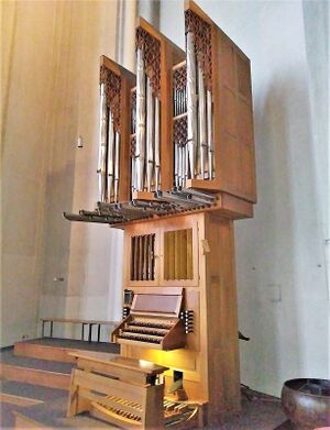 München-Au, Mariahilfkirche (Chororgel) (1).jpeg