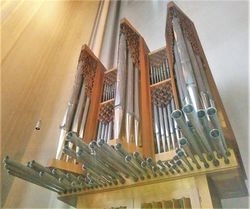 München-Au, Mariahilfkirche (Chororgel) (2).jpeg