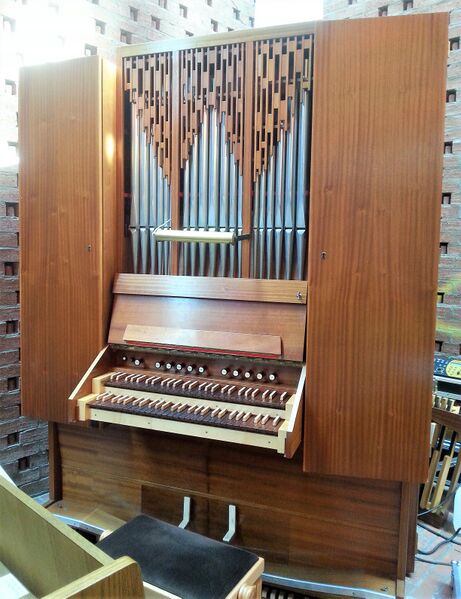 Datei:München-Berg-am-Laim, Rogatekirche (1).jpg