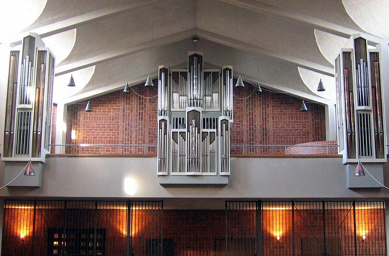 Datei:München-Laim, Paul-Gerhardt-Kirche.JPG