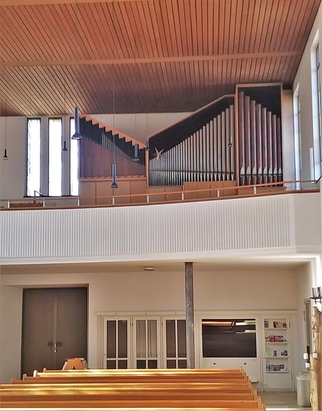 Datei:München-Lerchenau, St. Agnes (1).jpg