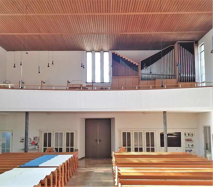 Datei:München-Lerchenau, St. Agnes (2).jpg