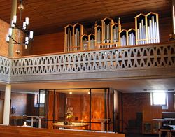 München-Milbertshofen, Dankeskirche (2).jpg