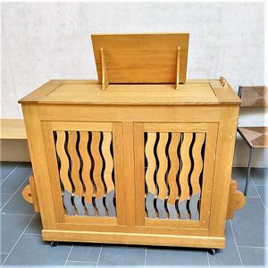 München-Neuperlach, Neu St. Jakobus (Truhe) (1).jpeg