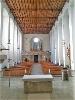 München-Obergiesing, Maria Königin des Friedens (Zeilhuber-Orgel) (1).jpg