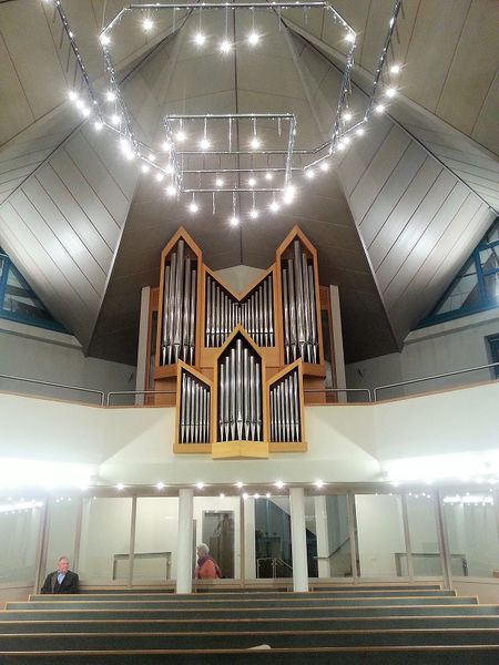 Datei:München-Obergiesing, Neuapostolische Kirche (2).jpg